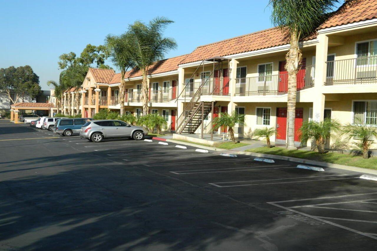 Welcome Inn Corona Exterior foto